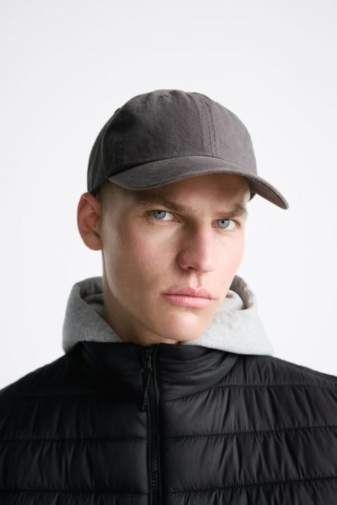 ZARA LIGHTWEIGHT PUFFER GILET